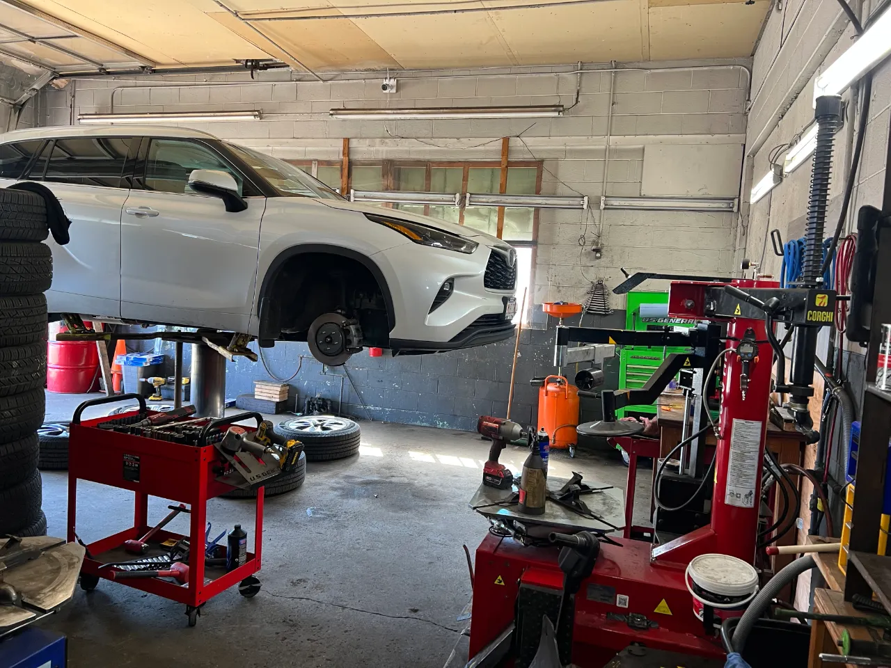 Tire and auto repair shop in Rhode Island